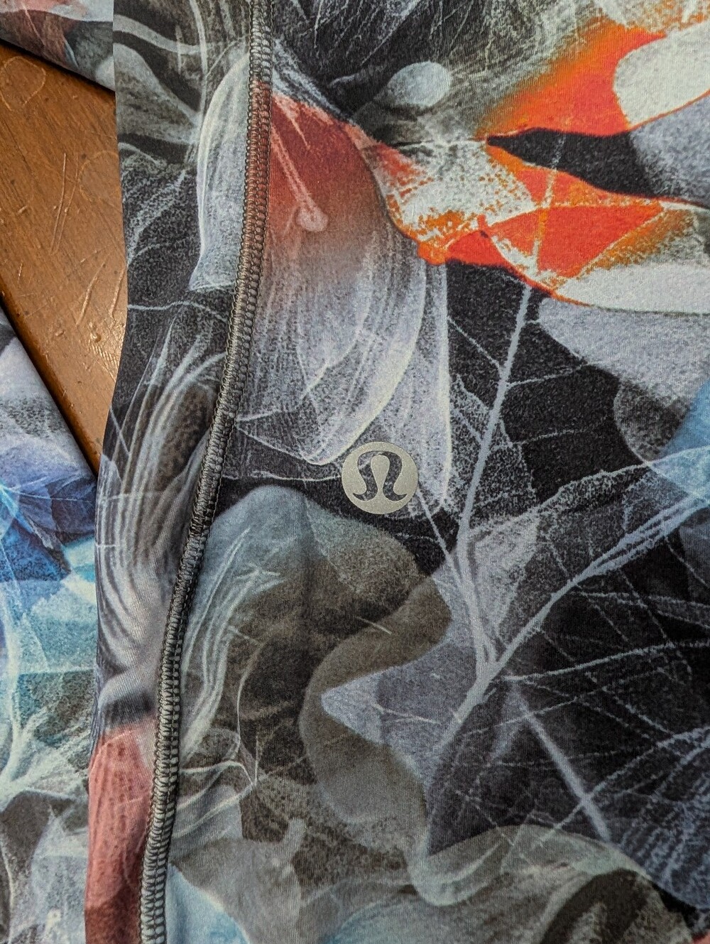 Lululemon Women's High-Rise Floral Print Leggings Size 12 - Picture 2 of 3